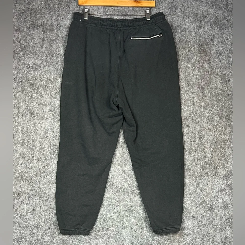 Vintage Jordan Men's Black Joggers with Houston Cougars Logo Size XL
